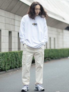 「BEAUTY&YOUTH UNITED ARROWS（ビューティーアンドユースユナイテッドアローズ）のBY コットンナイロン 6P カームテーパード パンツ（カーゴパンツ）」を使った、Rintaro Noguchiさん（メンズ・176cm）の冬コーディネート