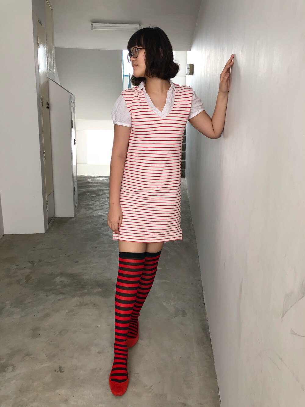 「summer、ootd、fashion、streetstyle、red and white、stripe」｜「TOMMY HILFIGERのアイテム（チュニック、ホワイト系）」を使った、nanaさん（レディース・170cm）の夏コーディネートの1枚目の写真
