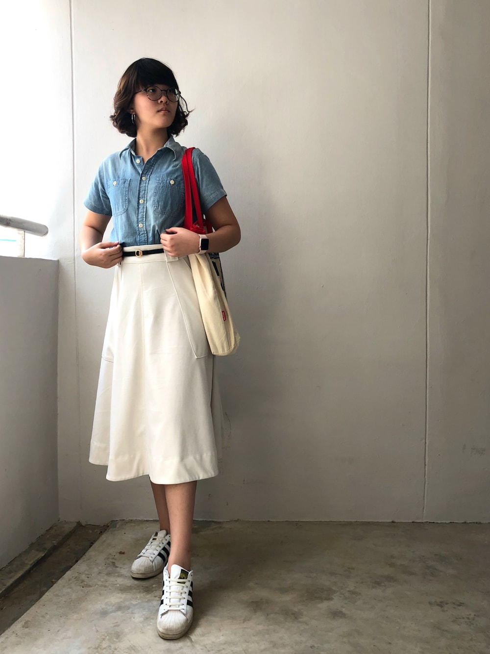 「summer、fashion、streetstyle」｜「POLO RALPH LAURENのアイテム（シャツ/ブラウス、ブルー系）」を使った、nanaさん（レディース・170cm）の夏コーディネートの1枚目の写真