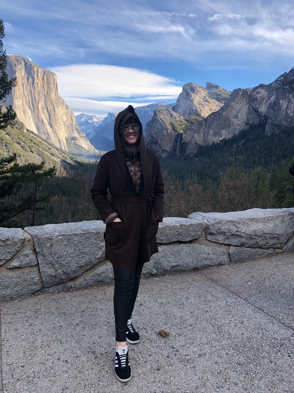 「latepost、travel、YOSEMITE、graduationtrip、nofilter」｜「UNIQLOのアイテム（ダウンジャケット/コート、ブラウン系）」を使った、nanaさん（レディース・170cm）の冬コーディネートの1枚目の写真