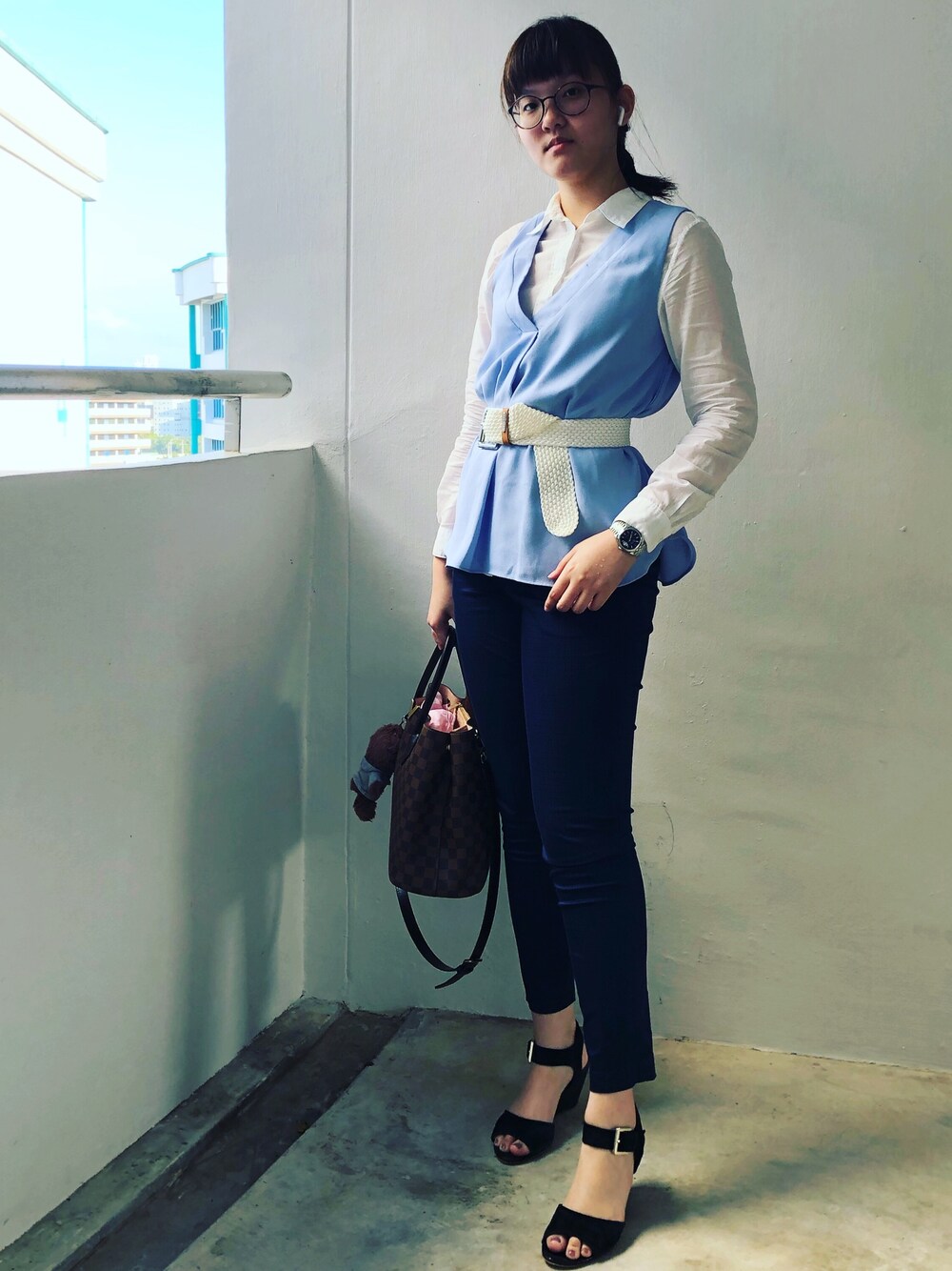 「summer、Monday Blue 、office style、ROLEX、LouisVuitton、18yo」｜「UNIQLOのアイテム（シャツ/ブラウス、ホワイト系）」を使った、nanaさん（レディース・170cm）の春コーディネートの1枚目の写真
