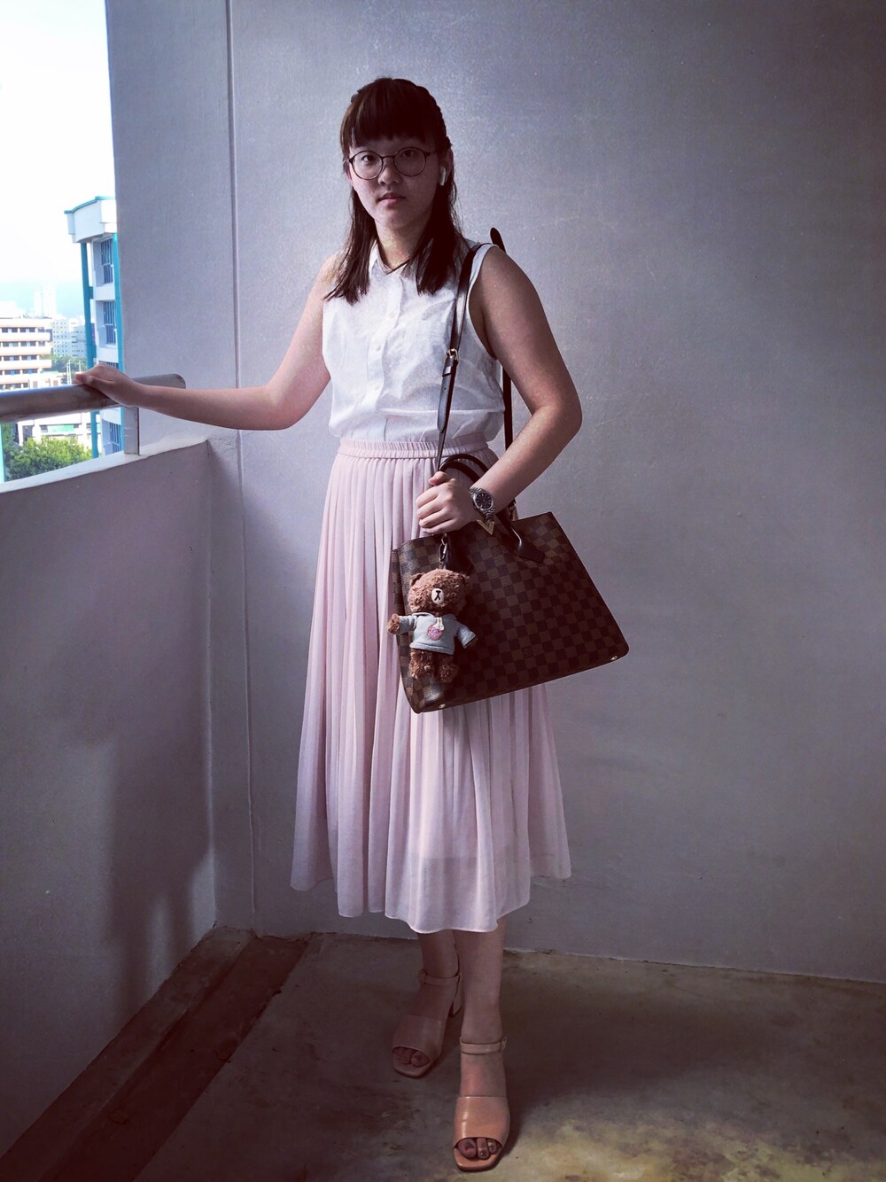 「ootd、pink Wednesday、office style、ROLEX、LouisVuitton」｜「UNIQLOのアイテム（スカート、ピンク系）」を使った、nanaさん（レディース・170cm）の春コーディネートの1枚目の写真