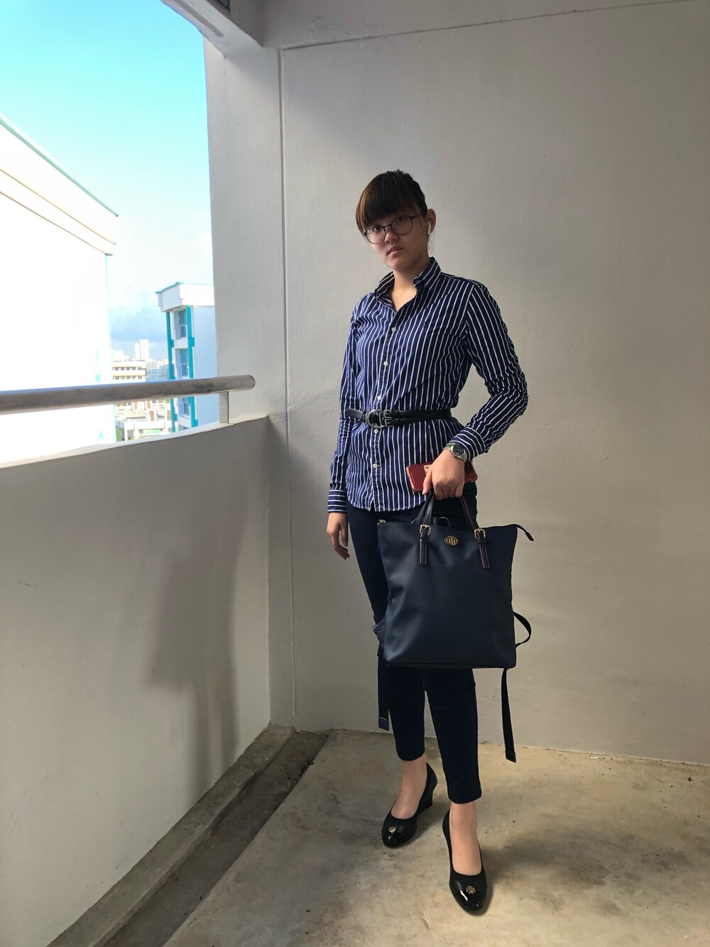 「ootd、Monday Blue 、office style、monotone、blue」｜「UNIQLOのアイテム（その他パンツ、グリーン系）」を使った、nanaさん（レディース・170cm）の夏コーディネートの1枚目の写真
