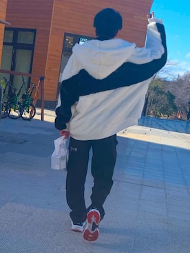 「REGIEVO（レジエボ）のアイテム」を使った、あおしさん（メンズ・178cm）の春コーディネート