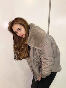 「EMODA（エモダ）のフェイクファードッキングワイドカラーブルゾン（ブルゾン）」を使った、sanaekawaiさん（レディース・163cm）の冬コーディネート