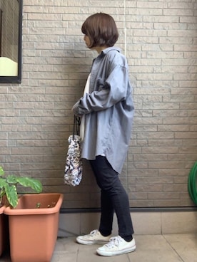 「アイテム（ハンドバッグ、ブルー系）」を使った、Rさん（レディース・153cm）の春コーディネート
