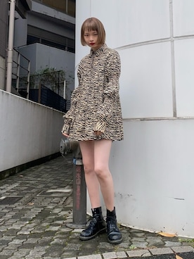 「Dr. Martens（ドクターマーチン）のDr.ﾏｰﾁﾝ　1460　8ホール（ブーツ）」を使った、cameronさん（レディース・167cm）の冬コーディネート