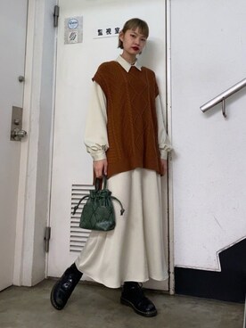 「Dr. Martens（ドクターマーチン）のDr.ﾏｰﾁﾝ　1460　8ホール（ブーツ）」を使った、cameronさん（レディース・167cm）の秋コーディネート