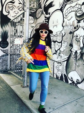 「Levi's（リーバイス）のアイテム（デニムパンツ、ブルー系）」を使った、SunnyCaiさん（レディース）の夏コーディネート