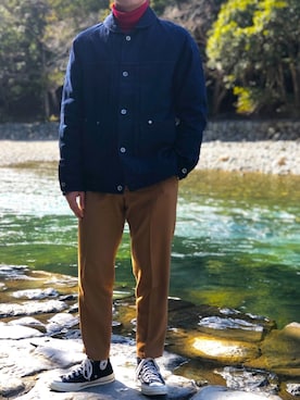 「チャックテイラー」｜「アイテム（デニムジャケット）」を使った、ToTaさん（メンズ・170cm）の冬コーディネート