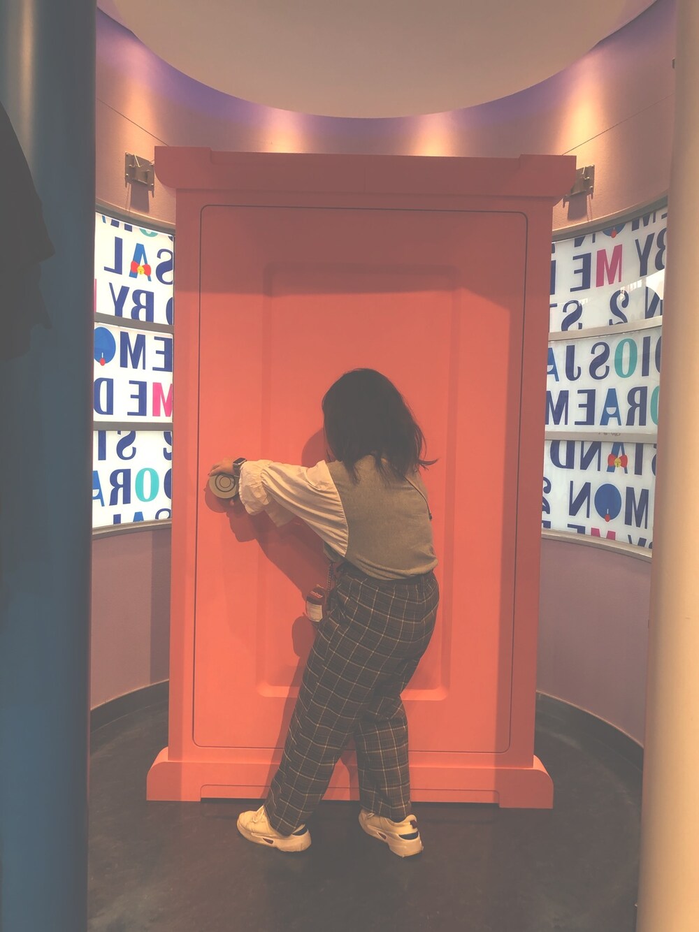 「RODEOCROWNS、ZARA、しまむら、プチプラのあや」｜「Rodeo Crownsのワンダーラスト ガールズ ドッキング トップス（Tシャツ/カットソー、グレー系）」を使った、なっちさん（レディース・154cm）の秋コーディネートの1枚目の写真