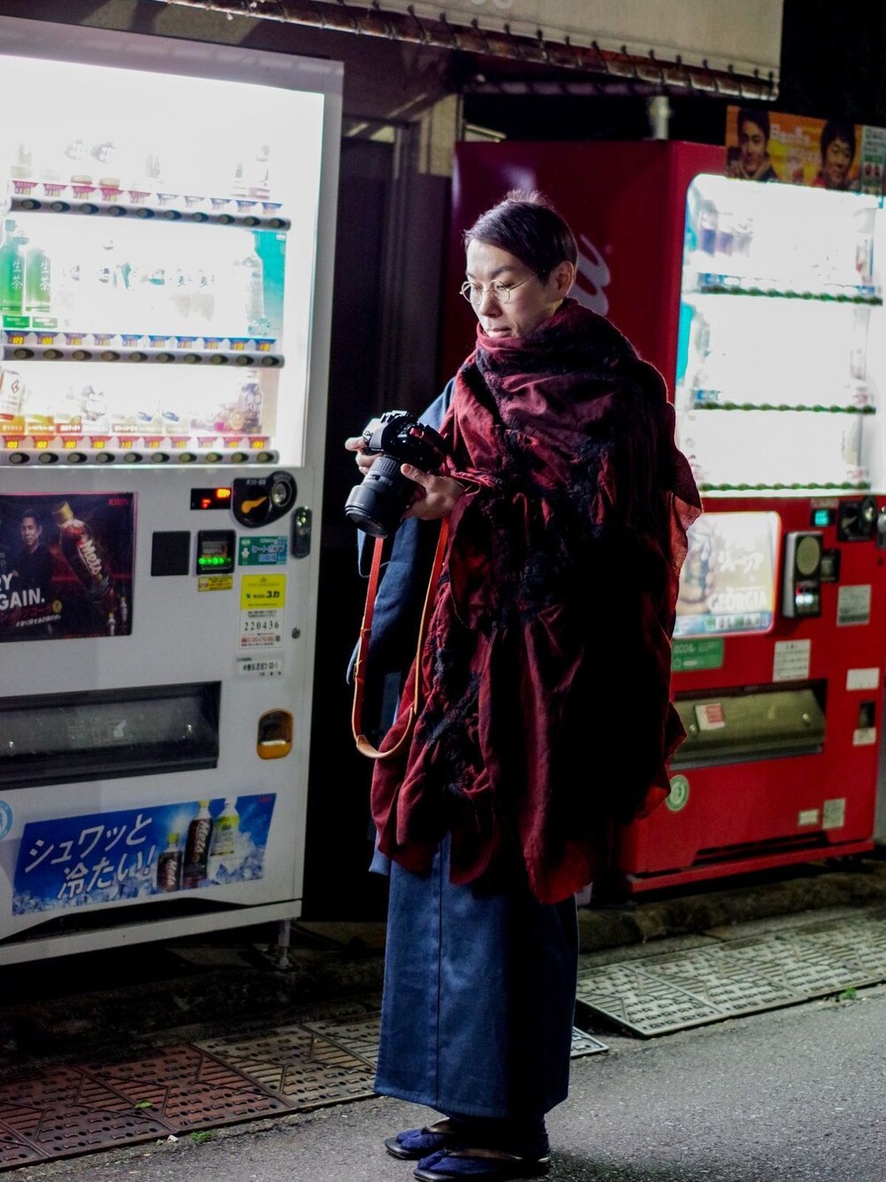 「着物、丸メガネ、デニム着物、BIEK VERSTAPPEN」｜「デニム着物（その他アウター、ブラック系）」を使った、キドウラクさん（メンズ・170cm）の冬コーディネートの1枚目の写真