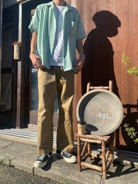「ラブアンドピース2020」｜「アイテム（チノパンツ）」を使った、toi さん（メンズ・182cm）の秋コーディネート
