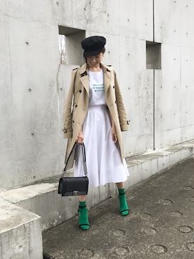 「カラーソックス」｜「アイテム（トレンチコート）」を使った、hirorinさん（レディース・165cm）の春コーディネート