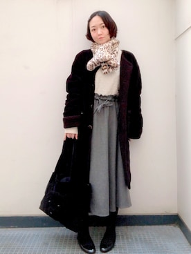 「RUBY AND YOU（ルビーアンドユー）のアイテム（マフラー、ベージュ系）」を使った、しいなさん（レディース・155cm）の春コーディネート