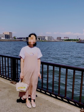 「UNIQLO（ユニクロ）の美少女戦士セーラームーン UT（グラフィックTシャツ・半袖）（Tシャツ/カットソー、ホワイト系）」を使った、しいなさん（レディース・155cm）の春コーディネート