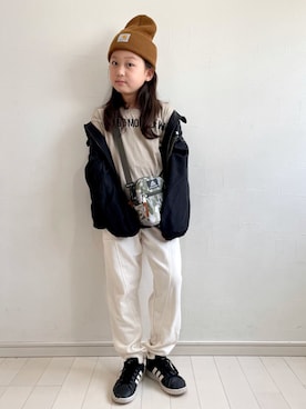 「CONVERSE（コンバース）のアイテム（ジャケット/アウター）」を使った、kii_memeさん（キッズ・130cm）の春コーディネート