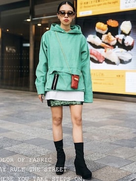 「POLDER（ポルダー）のアイテム（スカート）」を使った、Momo 百さん（レディース・163cm）の春コーディネート