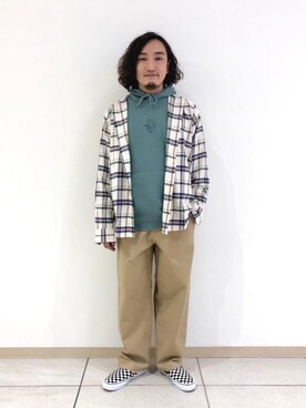 「チェック柄に恋してる」｜「アイテム（カーゴパンツ）」を使った、coen   いけださん（メンズ・168cm）の秋コーディネート