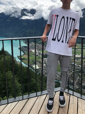 Alex Fowlerさんのコーディネート