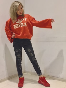 「切りっぱなし」｜「アイテム（スウェット）」を使った、REINA Üさん（レディース・163cm）の春コーディネート