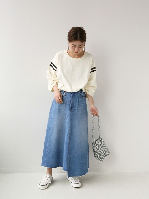 マ ミ コ ジャーナルスタンダード レリューム のデニムスカートを使った人気ファッションコーディネート Sciaky
