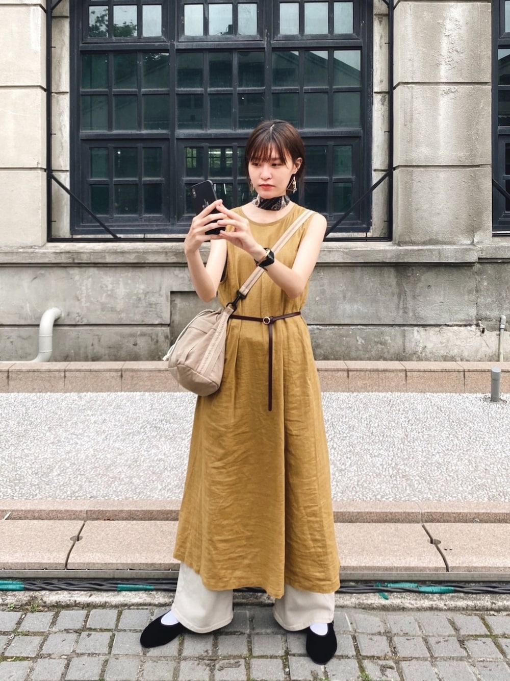 「URBAN RESEARCHのラミーノースリーブワンピース（ワンピース/ドレス、ベージュ系）」を使った、st________さん（レディース・165cm）の春コーディネートの1枚目の写真