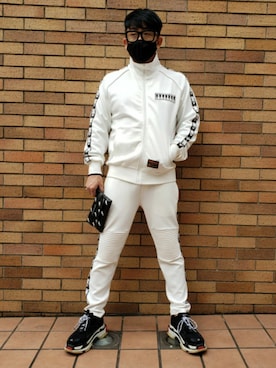 「SET UP」｜「アイテム（スラックス）」を使った、MARCELLO(マル)さん（メンズ・177cm）の秋コーディネート