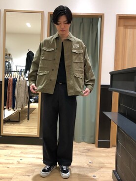 「JUNRED（ジュンレッド）のアイテム（ミリタリージャケット）」を使った、SHUNSUKEさん（メンズ・184cm）の秋コーディネート