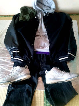 「リーバイス」｜「アイテム（スタジャン）」を使った、シンさん（メンズ・176cm）の冬コーディネート