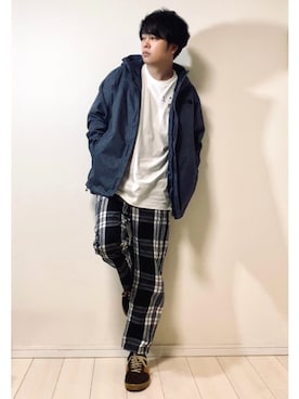 「秋のマイ旬スタイル」｜「アイテム（マウンテンパーカー）」を使った、スピさん（メンズ・175cm）の秋コーディネート