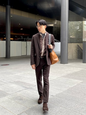 「STUDIOUS（ステュディオス）のアイテム（パンツ）」を使った、竹内 孜介さん（メンズ・172cm）の秋コーディネート