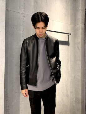 「STUDIOUS（ステュディオス）のアイテム（ライダースジャケット）」を使った、竹内 孜介さん（メンズ・172cm）の秋コーディネート