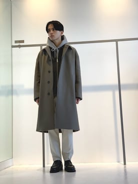 「STUDIOUS（ステュディオス）のアイテム（チェスターコート）」を使った、竹内 孜介さん（メンズ・172cm）の秋コーディネート