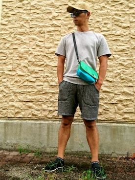 「TOMS（トムス）のアイテム（スリッポン）」を使った、Gottanyさん（メンズ・177cm）の秋コーディネート