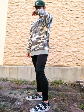 「オシャレパッソ」｜「アイテム（スリッポン）」を使った、Gottanyさん（メンズ・177cm）の秋コーディネート