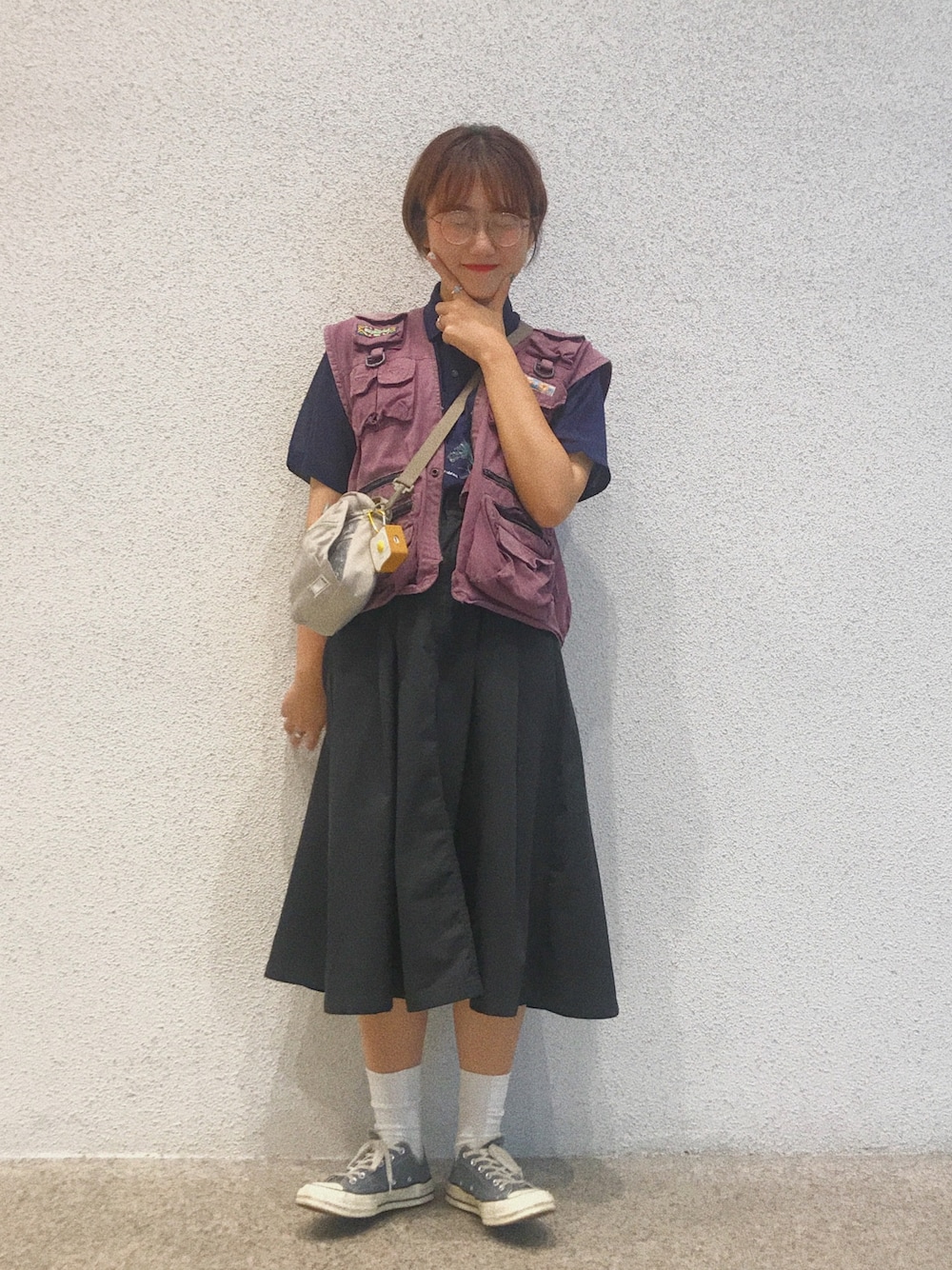 「plain-meのアイテム（ショルダーバッグ、ベージュ系）」を使った、Yi Yong Wangさん（レディース・168cm）の夏コーディネートの1枚目の写真