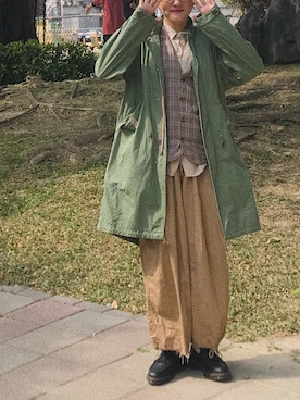 「アイテム（ローファー）」を使った、Yi Yong Wangさん（レディース・168cm・10代）の秋コーディネート