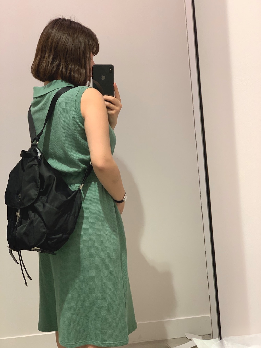 「休日スタイル、夏、大人コーデ、ワンピース、みどり、グリーン、フレッドペリー、FRED PERRY、リュック、お洒落さんとつながりたい」｜「FRED PERRYのSleeveless Pique Dress（ワンピース、グリーン系）」を使った、ゆに子さん（レディース・153cm）の夏コーディネートの1枚目の写真