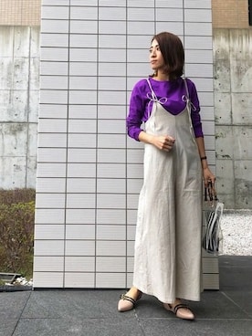 「アイテム（つなぎ/オールインワン、ベージュ系）」を使った、神戸レタスさん（レディース・157cm）の春コーディネート