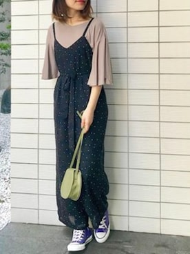「袖フリル」｜「アイテム（オールインワン・サロペット）」を使った、神戸レタスさん（レディース・159cm）の春コーディネート