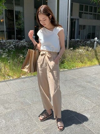 神戸レタス使用「KOBE LETTUCE（リネンタッチコットンイージーワイドパンツ）」的時尚穿搭