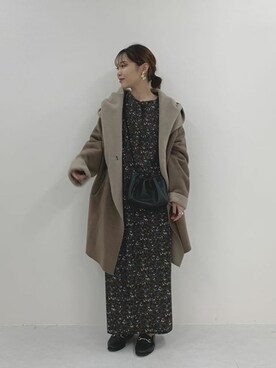 「バブーシュ」｜「アイテム（その他アウター）」を使った、神戸レタスさん（レディース・161cm）の秋コーディネート