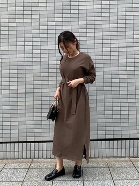 「スウェットワンピース」｜「アイテム（ローファー）」を使った、神戸レタスさん（レディース・152cm）の冬コーディネート