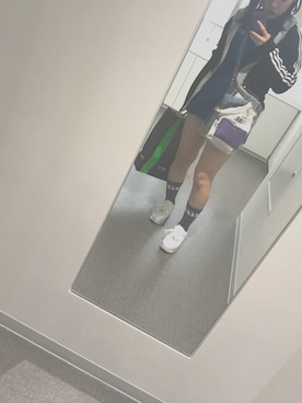 「アイテム（レッグウェア、パープル系）」を使った、きゃななあさん（レディース・158cm）の春コーディネート