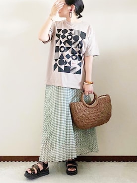 「REAL CUBE（リアルキューブ）のアイテム（アクセサリー）」を使った、naoさん（レディース・156cm）の春コーディネート