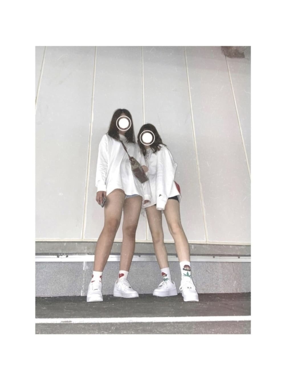 「MARC JACOBSのアイテム（バックパック/リュック、レッド系）」を使った、saiさん（レディース・156cm）の春コーディネートの1枚目の写真