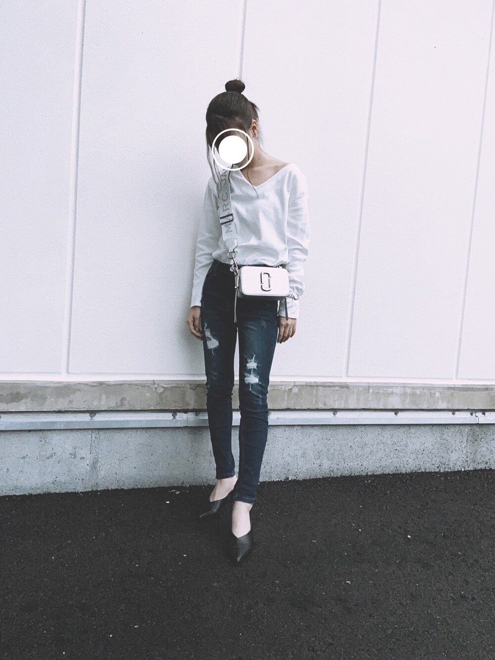 「ootd」｜「GRLのローライズクラッシュスキニーデニムパンツ（デニムパンツ、ブルー系）」を使った、saiさん（レディース・156cm）の夏コーディネートの1枚目の写真
