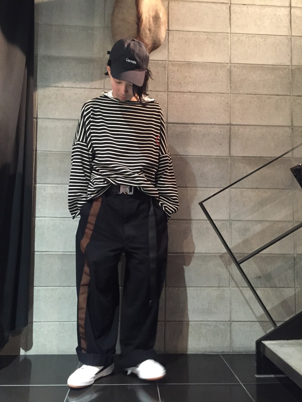 「LHP、carrots、RAF SIMONS、alyx、gosharubchinskiy、ストリート、タックイン」｜「Gosha Rubchinskiyのアイテム（スニーカー、ホワイト系）」を使った、shintaro itoさん（メンズ・173cm）の冬コーディネートの1枚目の写真