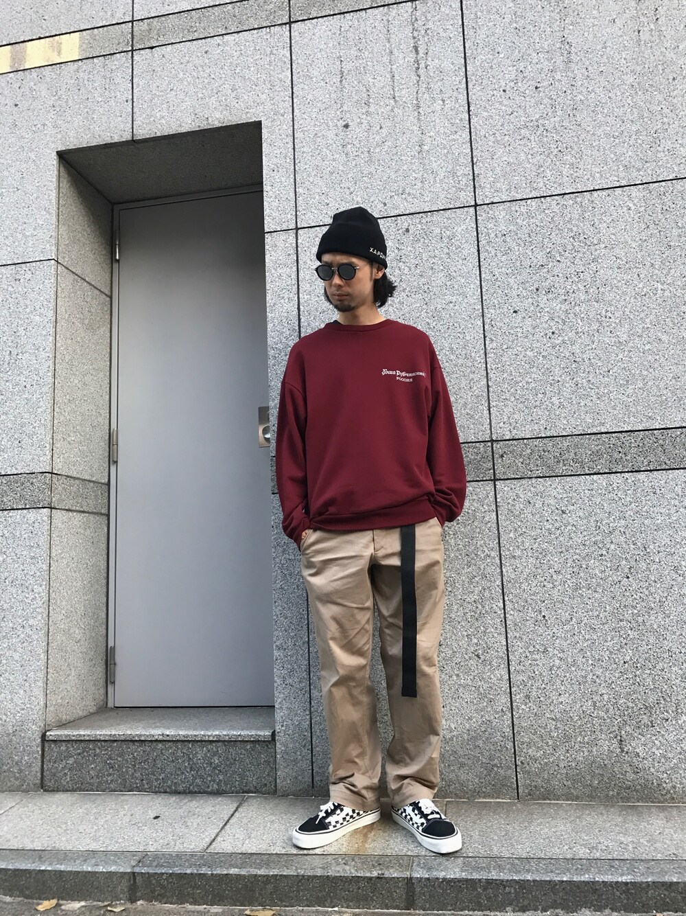 「LHP、gosharubchinskiy、VANS、シンプルコーデ、ゆるコーデ」｜「VANSのVANS/バンズ・ヴァンズ/OLDSKOOL36DX ANAHEIM（スニーカー、ブラック系）」を使った、shintaro itoさん（メンズ・173cm）の夏コーディネートの1枚目の写真